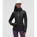 Bild von lululemon – Down for It All Daunenjacke mit Füllkraft 700 für Frauen – Größe 8