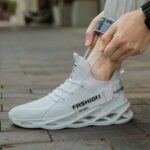 Bild von KuaLool Herren Blade Sneakers Leichte Laufschuhe Rutschfester Komfort Tennis 39 weiß