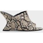 Bild von Charles & Keith – Wedges mit breitem Riemen, skulpturalem Absatz und Schlangenprint Natürlicher Animal-Print 35